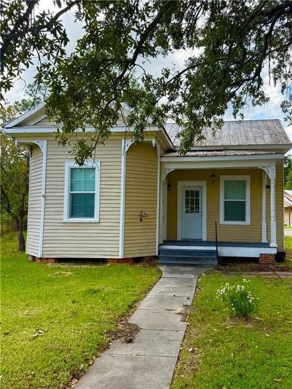 1 bedroom house for sale at 407 Main St Baldwin - $65,000