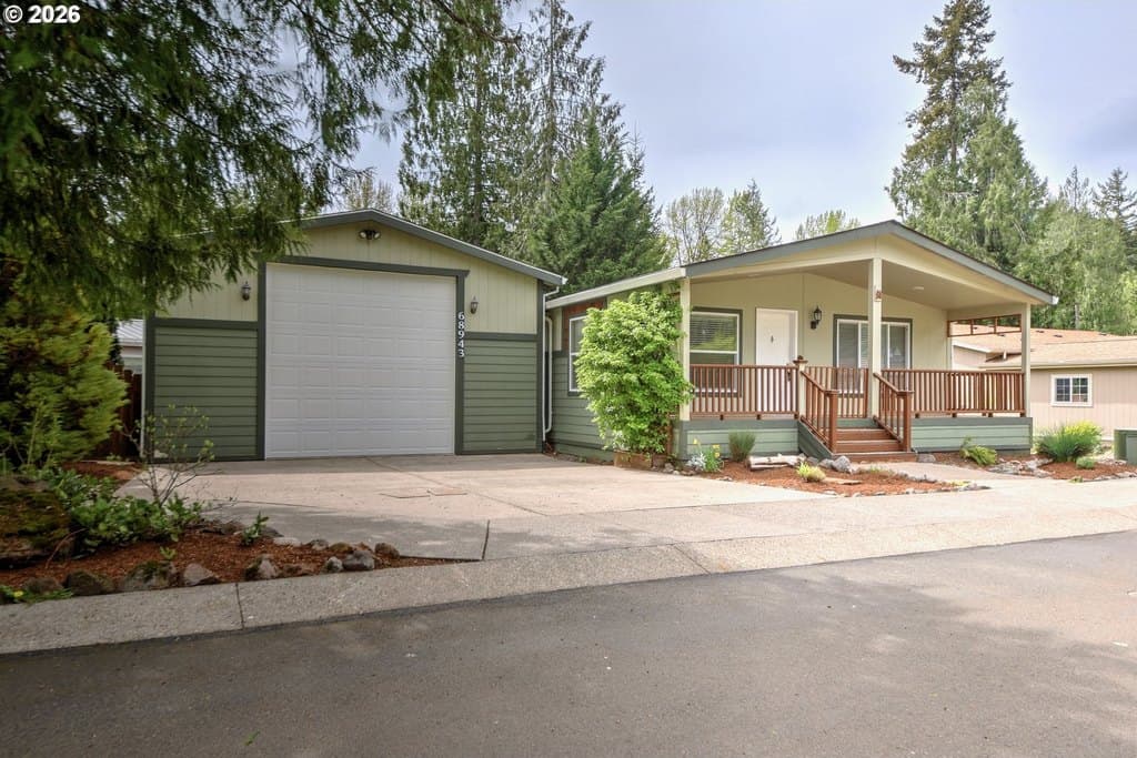 2 bedroom mobile home for sale at 68943 E Cedar Hill Loop Mount Hood Villages 97067 - $450,000