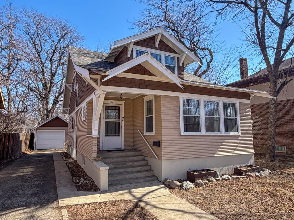 4 bedroom house for sale at 854 Kansas Ave SE Huron 57350 - $169,900