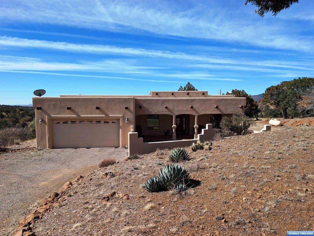 3 bedroom house for sale at 105 Wendy Rd Silver City 88061 - $460,000