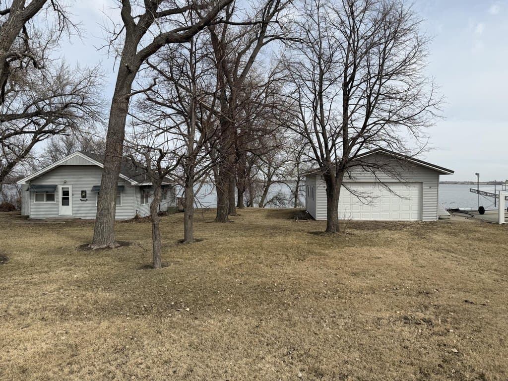 2 bedroom house for sale at 40312 S Shore Rd Huron 57350 - $239,000