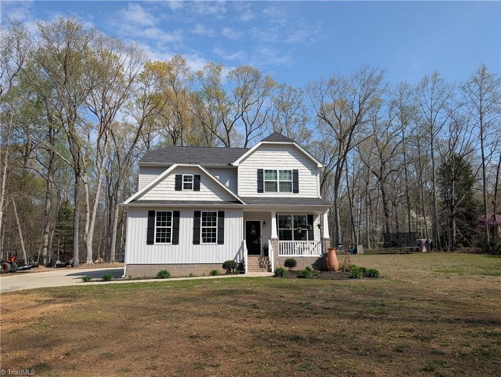 4 bedroom house for sale at 4002 Williams Dairy Rd Greensboro - $600,000