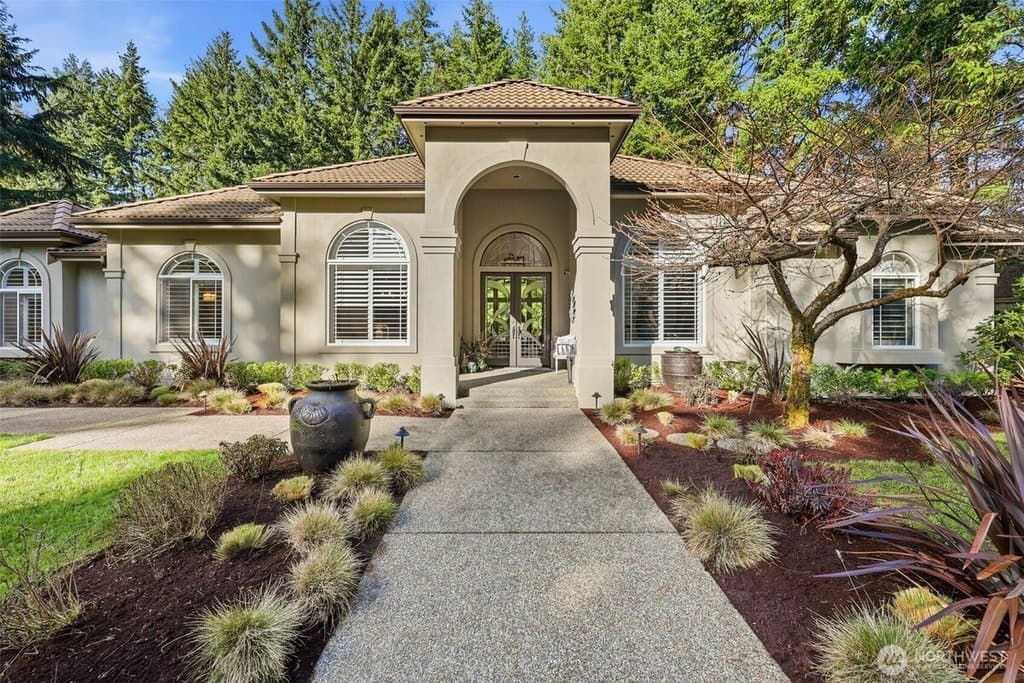3 bedroom house for sale at 11607 Hunter Ln NW Canterwood - $1,775,000