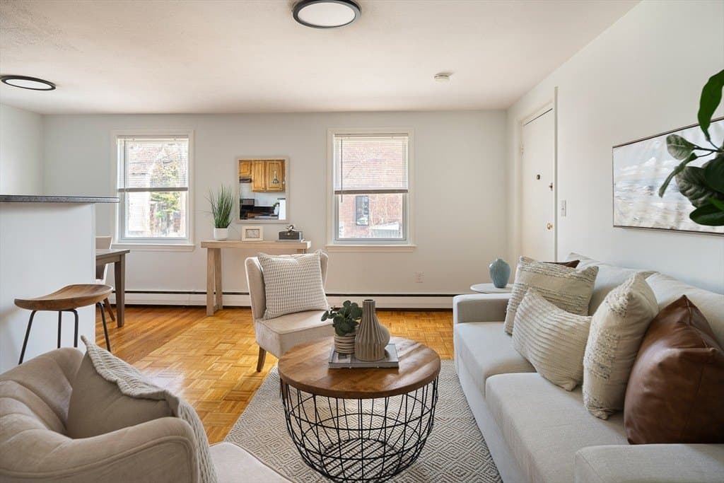 2 bedroom condo for sale at 10 Avon St Apt 16 Somerville 02143 - $485,000