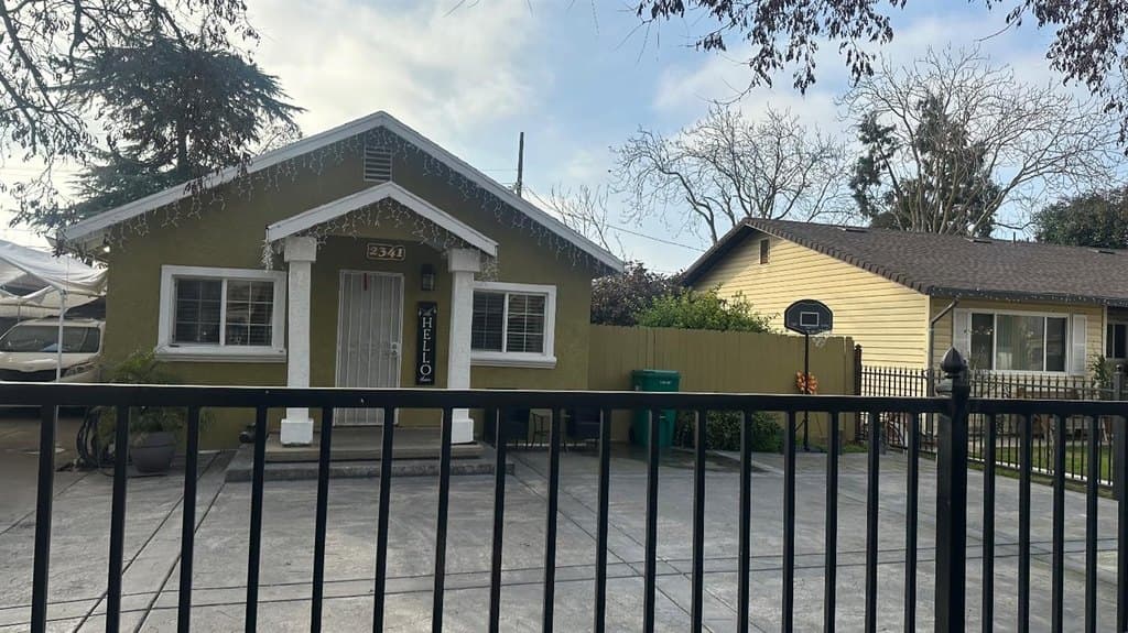 2 bedroom house for sale at 2341 McComb Ave August - $330,000