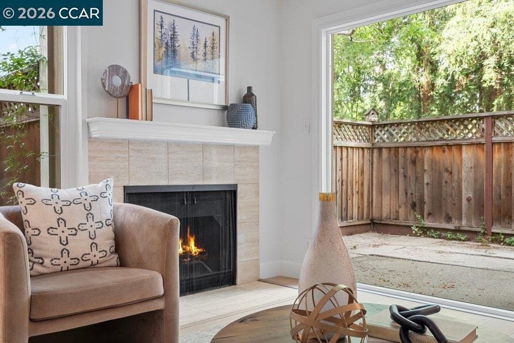 3 bedroom townhouse for sale at 517 Garden Creek Pl Danville 94526 - $839,000