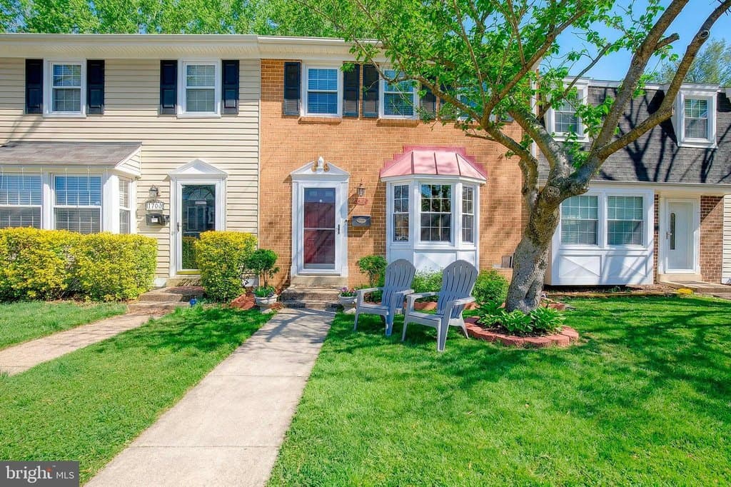 3 bedroom condo for sale at 1710 Aberdeen Cir Unit 10F Crofton 21114 - $389,000