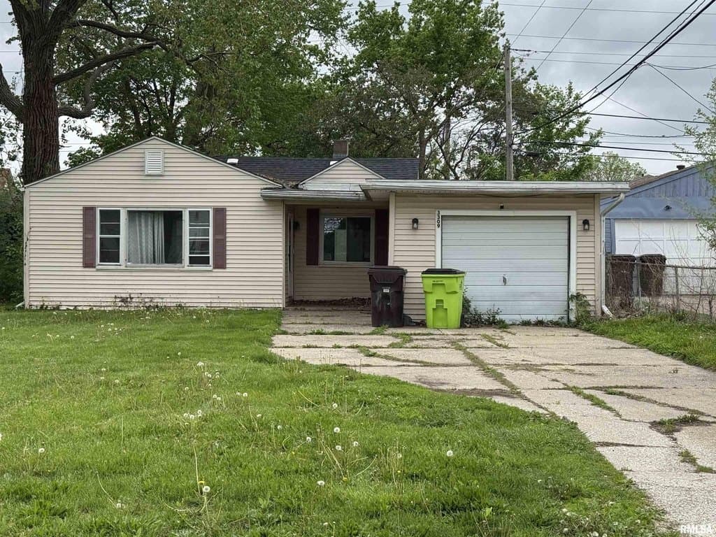 3 bedroom house for sale at 3309 N Stanley St Peoria 61604 - $49,900