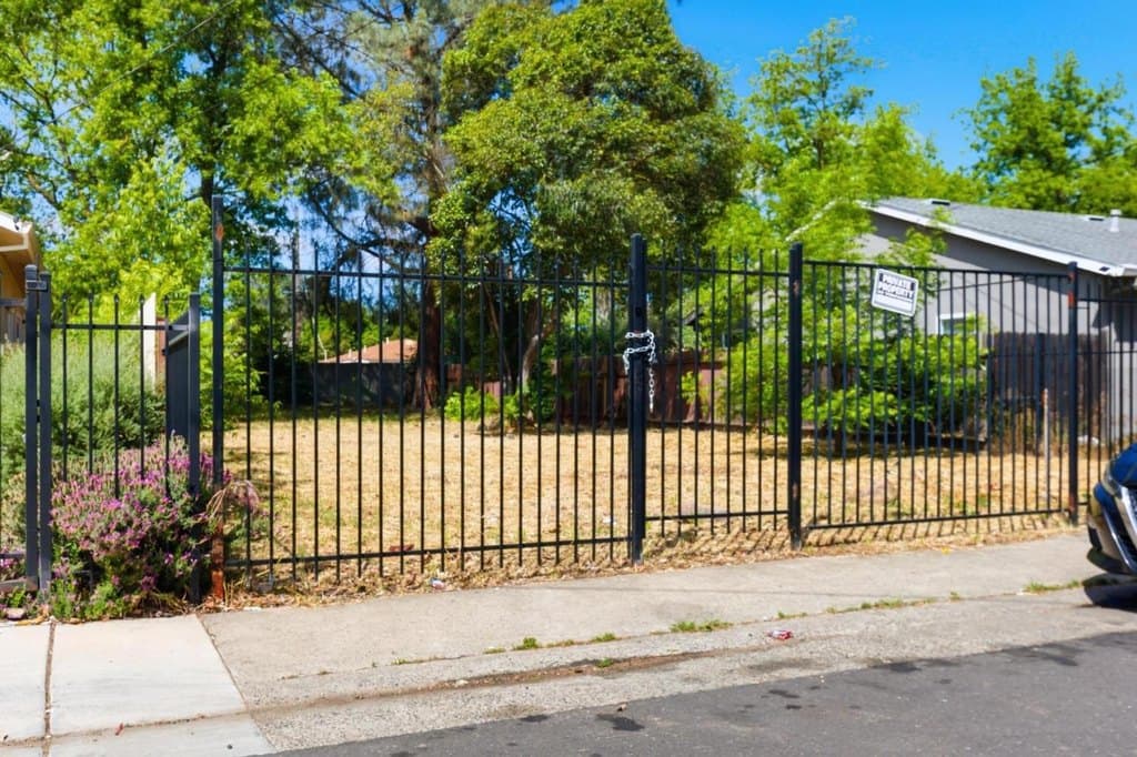 land for sale at 4046 43rd St Fruitridge Pocket 95820 - $134,000