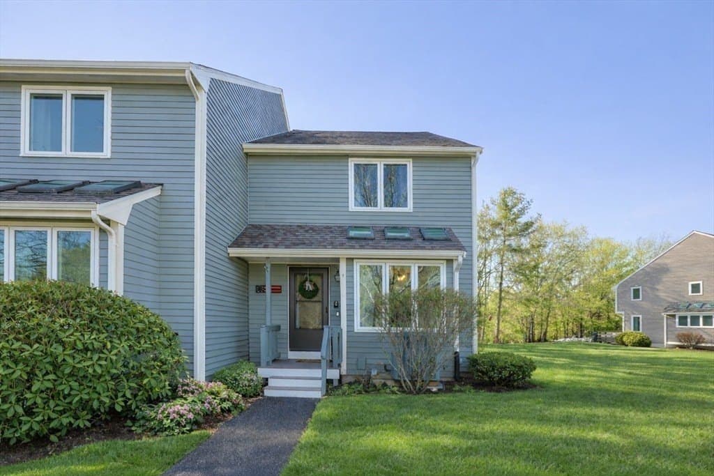 2 bedroom condo for sale at 640 Maple Brook Rd Unit 640 Bellingham - $475,000