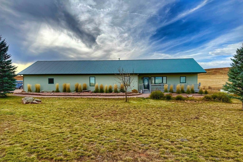 3 bedroom house for sale at 623 Highway 111 Beulah - $590,000