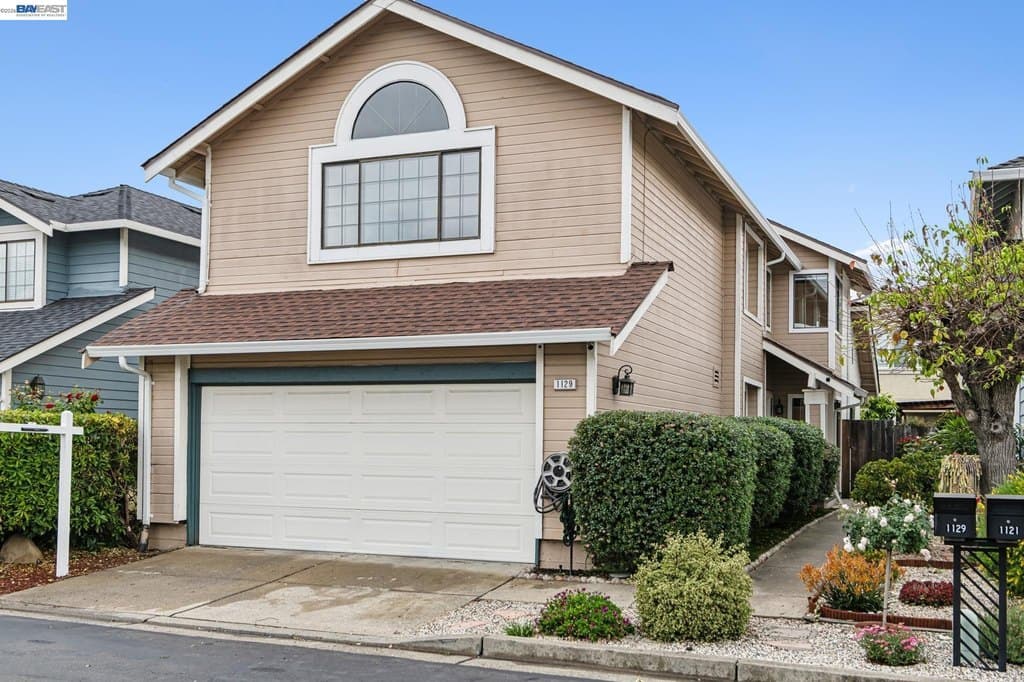 4 bedroom house for sale at 1129 Clarke Ln Alameda - $1,280,000
