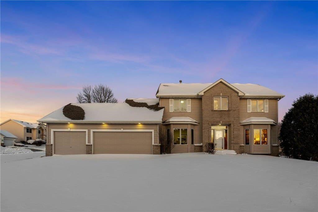 4 bedroom house for sale at 4290 Cottonwood Ln N Plymouth 55441 - $600,000