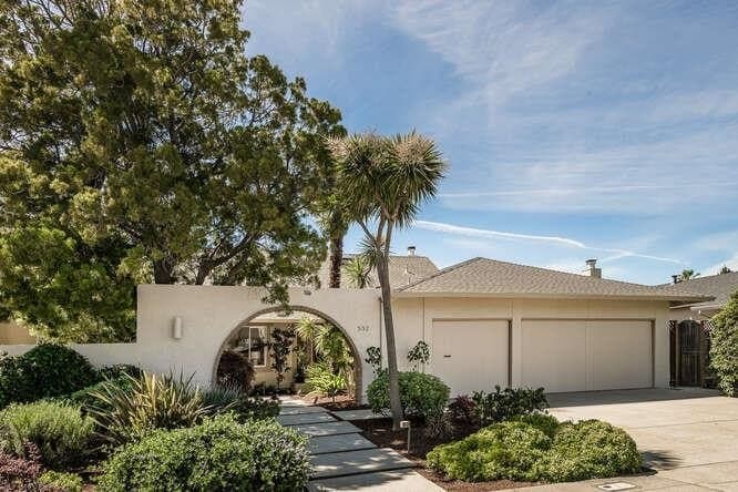 4 bedroom house for sale at 532 Anchor Cir Redwood City 94065 - $2,388,000
