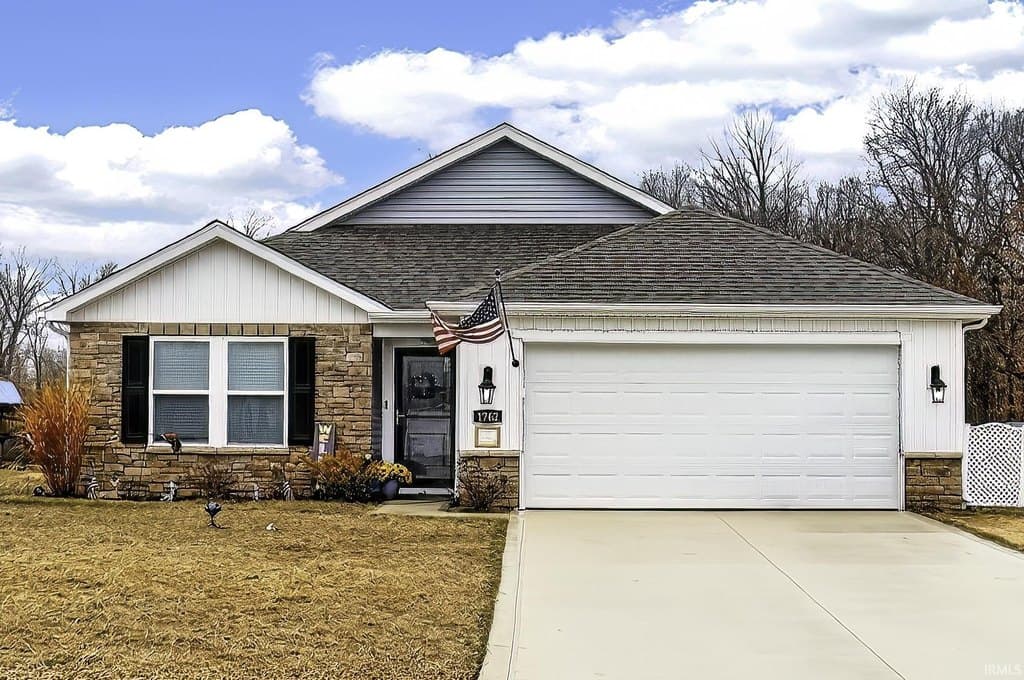 3 bedroom house for sale at 1762 Kensington Dr Bluffton - $249,900