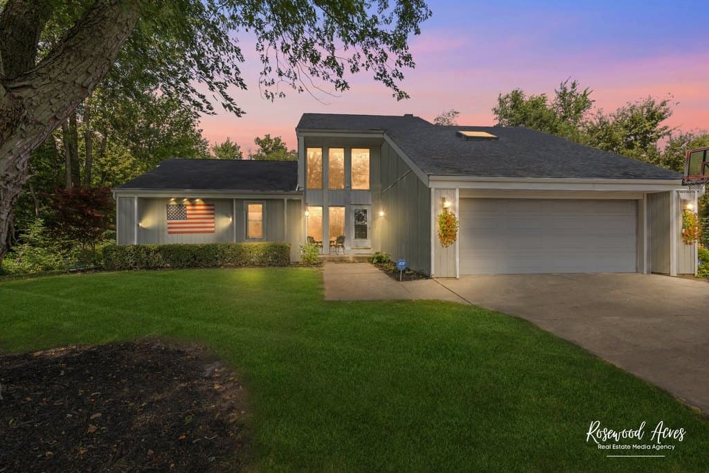 4 bedroom house for sale at 23 Birchwood Ln Aroma Park - $394,900