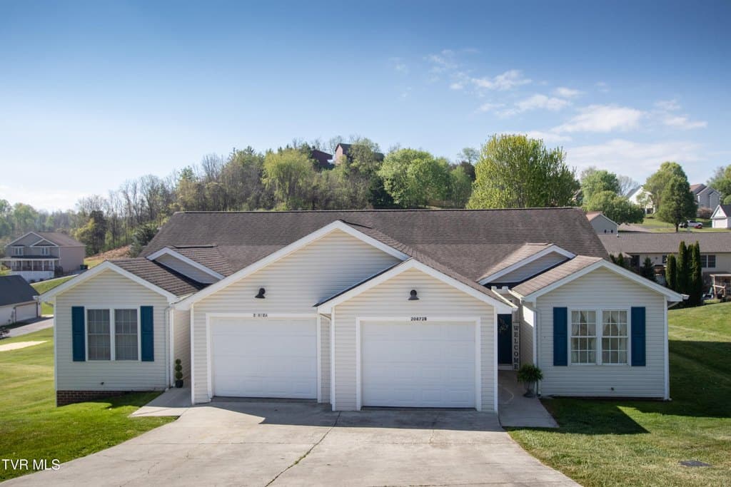 6 bedroom condo for sale at 20872 Deer Run Dr Unit A Abingdon - $399,900