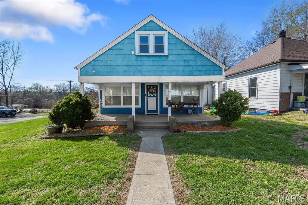 2 bedroom house for sale at 1501 N Main St Cape Girardeau - $125,000