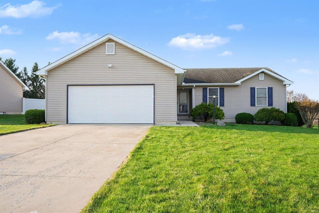 3 bedroom house for sale at 25634 Pack Trl South Bend - $375,000