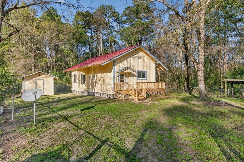 2 bedroom house for sale at 106 Jones Rd Bonneau - $165,000