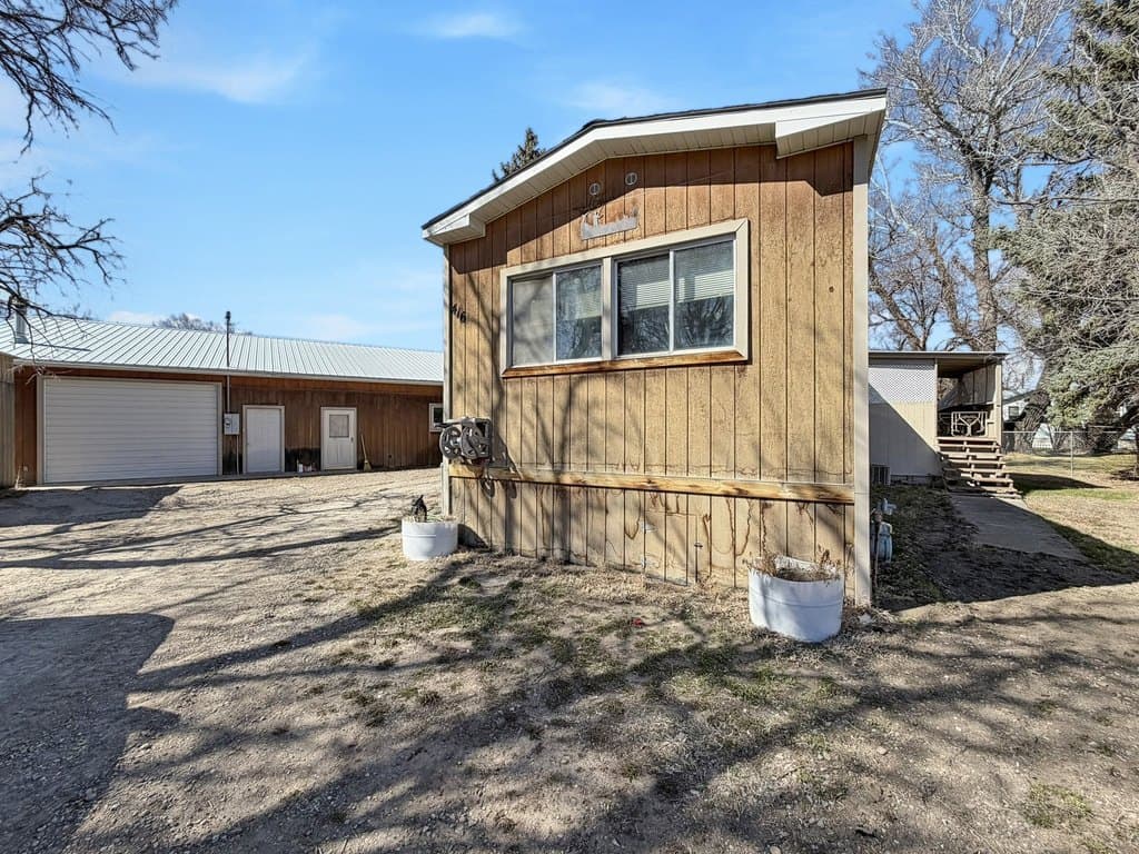 2 bedroom mobile home for sale at 416 21st St SW Great Falls 59404 - $159,000