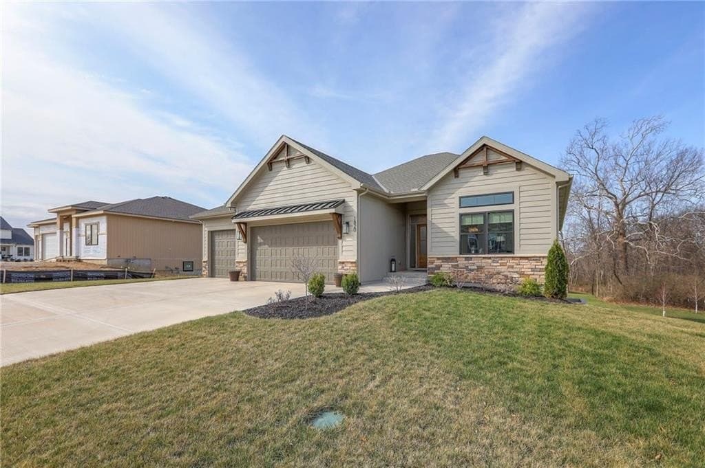4 bedroom house for sale at 1820 Homestead Dr Liberty 64068 - $650,000