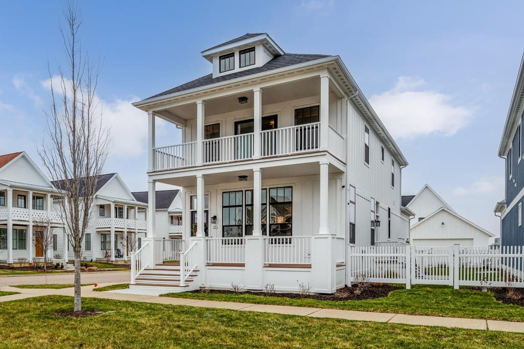 3 bedroom house for sale at 251 Cavelier Ave Benton Harbor - $995,000
