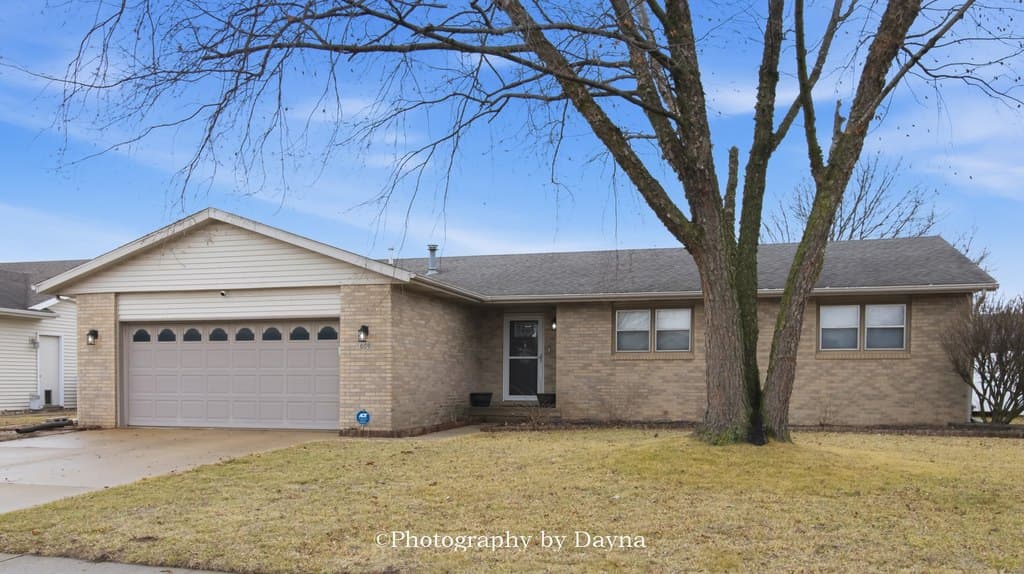 3 bedroom house for sale at 609 N Monroe Ave Bradley - $270,000