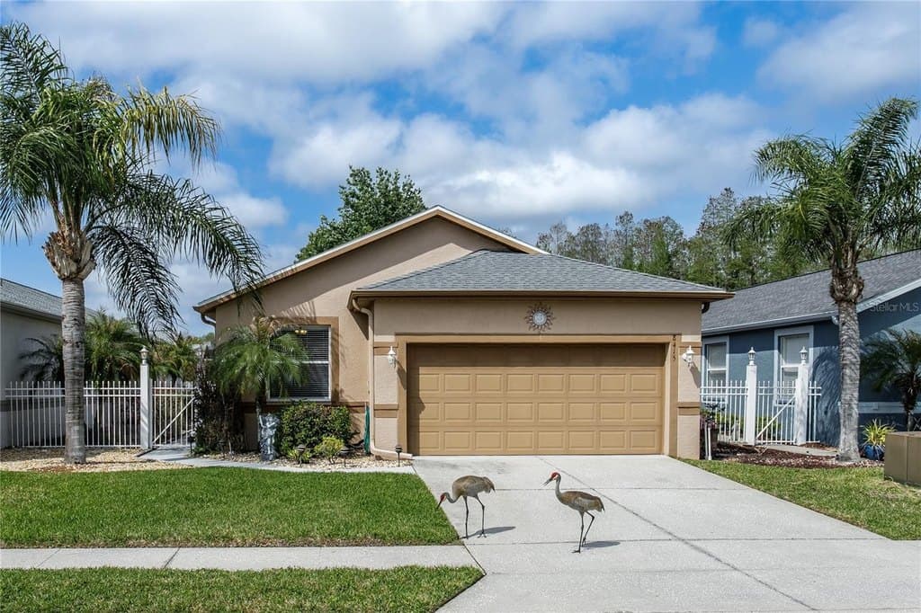 3 bedroom house for sale at 8415 Tarocco Ct Land O'Lakes 34637 - $344,900