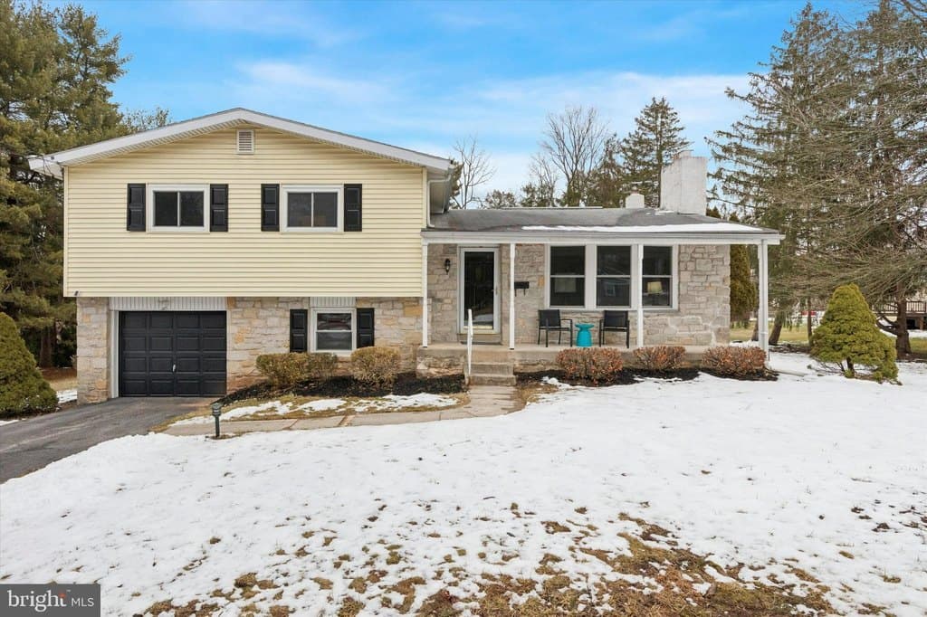3 bedroom house for sale at 27 Borton Rd Audubon - $530,000
