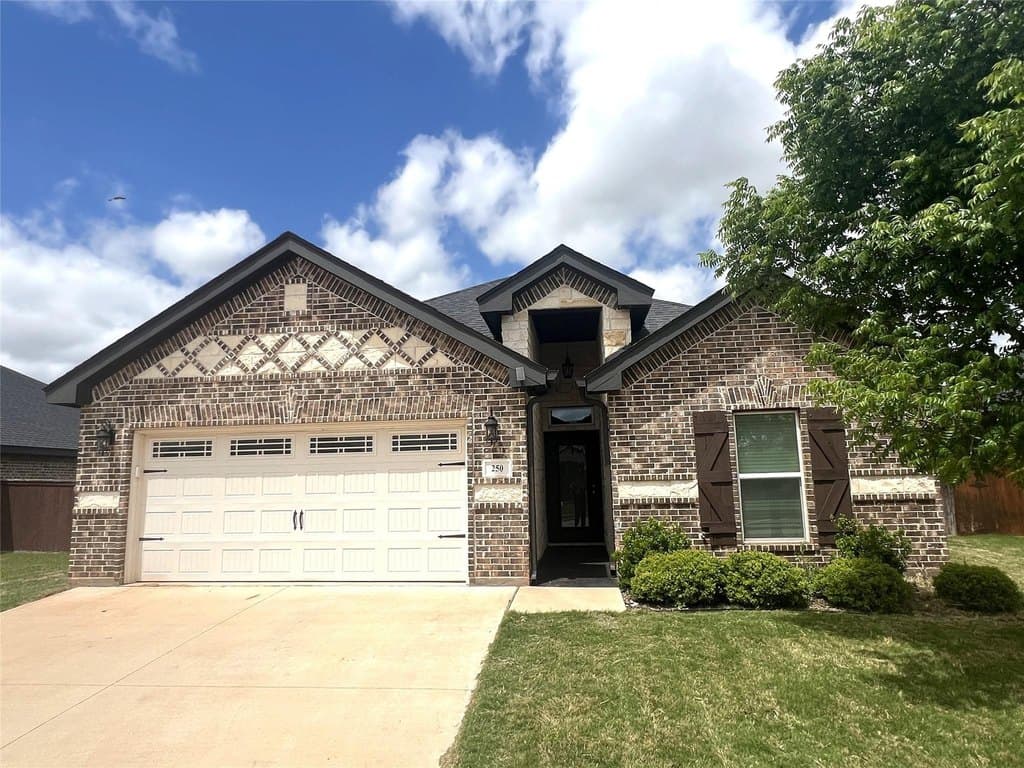 4 bedroom house for sale at 250 Martis Way Abilene - $325,000