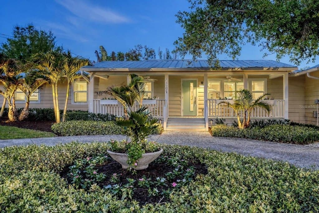 3 bedroom house for sale at 1661 S Jefferson Ave Sarasota - $1,250,000
