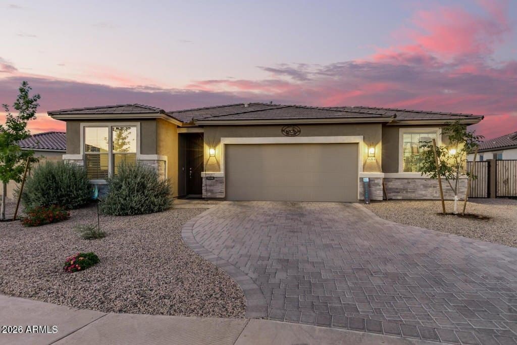 4 bedroom house for sale at 1684 N Hester Trl Casa Grande 85122 - $409,999