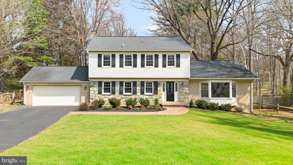 5 bedroom house for sale at 13605 Stoner Dr Silver Spring 20904 - $715,000