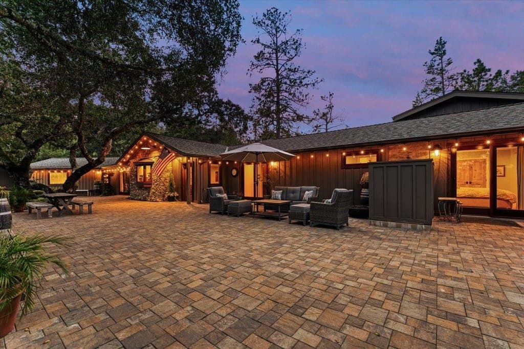 4 bedroom house for sale at 7409 Hihn Rd Ben Lomond - $2,799,000