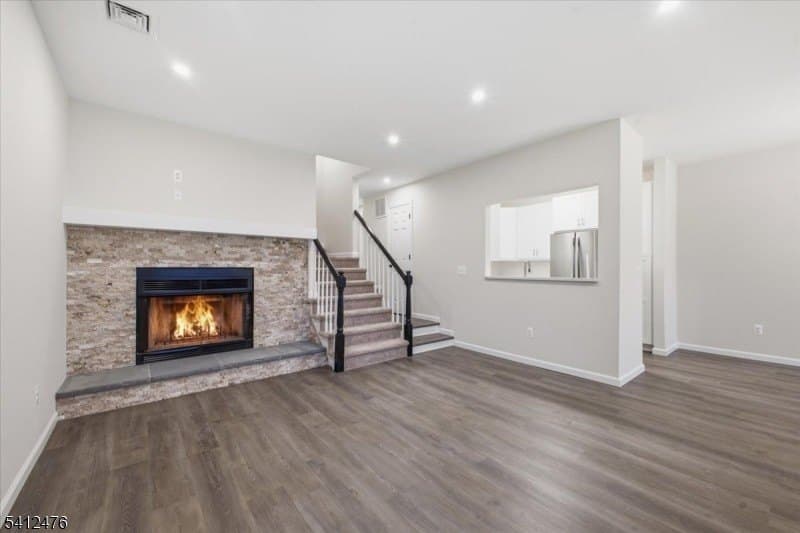 2 bedroom condo for sale at 8 Encampment Dr Bedminster - $499,900