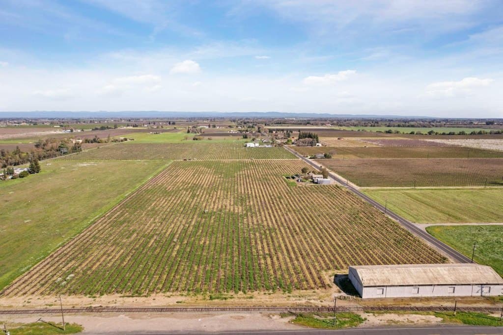 land for sale at 6233 E Woodbridge Rd Acampo - $699,000