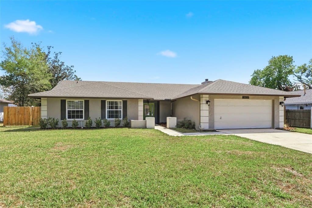 3 bedroom house for sale at 8636 Alegre Cir Bay Hill - $565,000