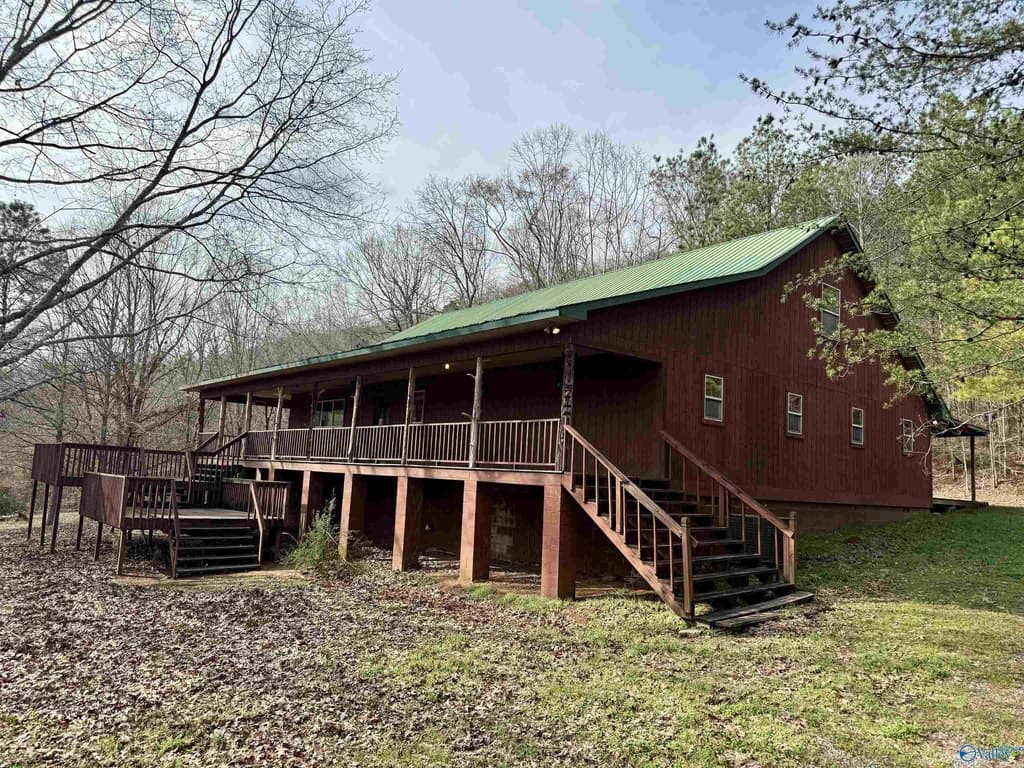 4 bedroom house for sale at 220 Old Nelson Gap Rd Boaz - $625,000
