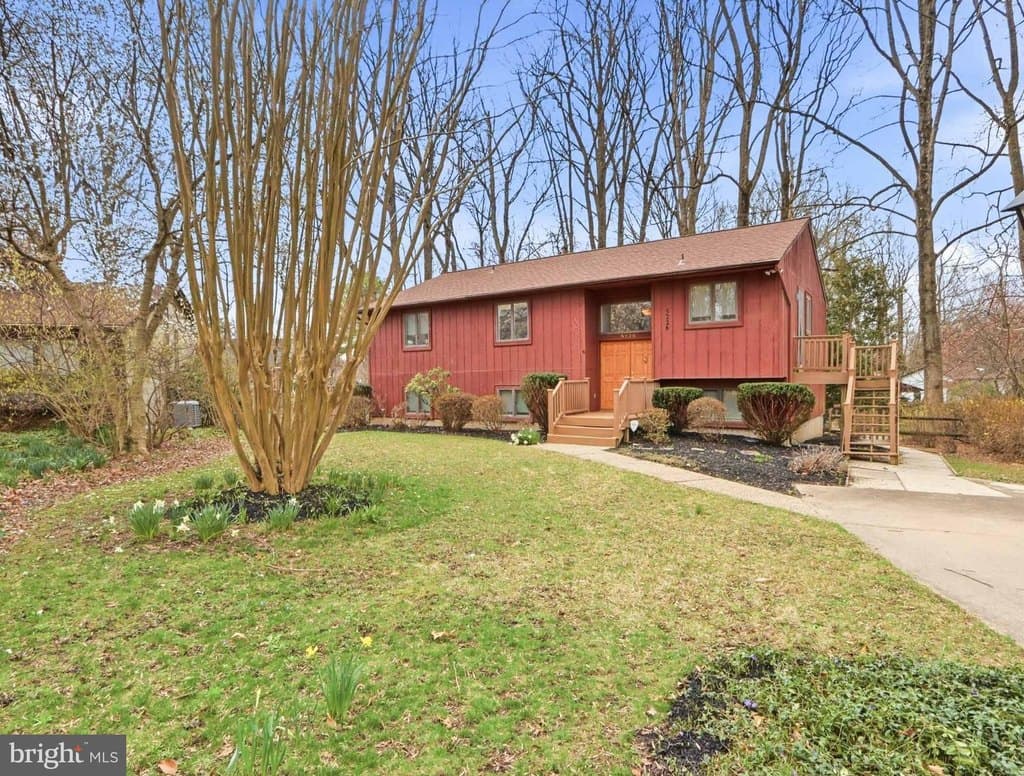 4 bedroom house for sale at 5226 Raccoon Ct Columbia 21045 - $550,000