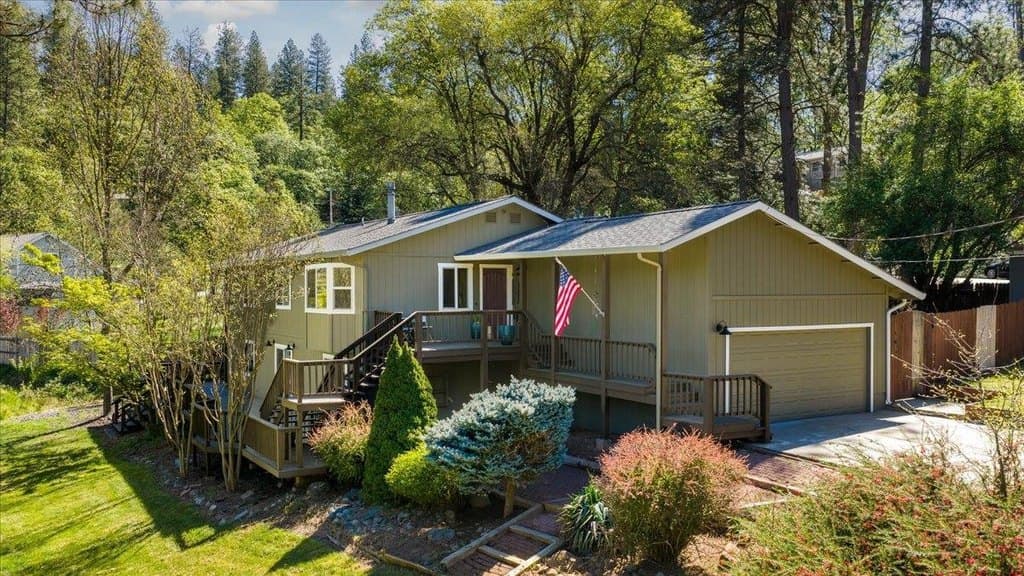 3 bedroom house for sale at 11146 Ragan Way Grass Valley 95949 - $569,000