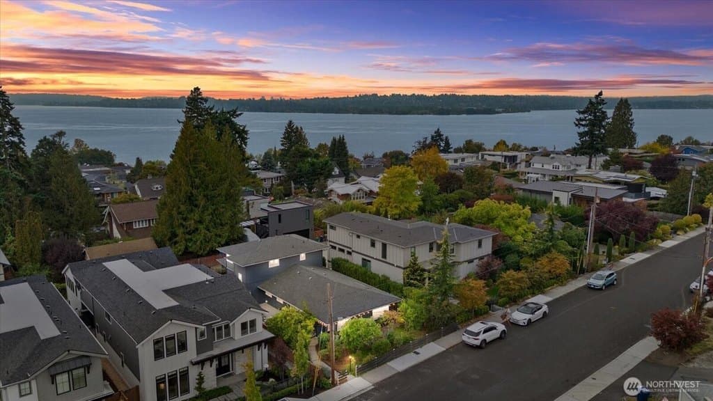 3 bedroom house for sale at 221 8th Ave W Kirkland 98033 - $1,999,888
