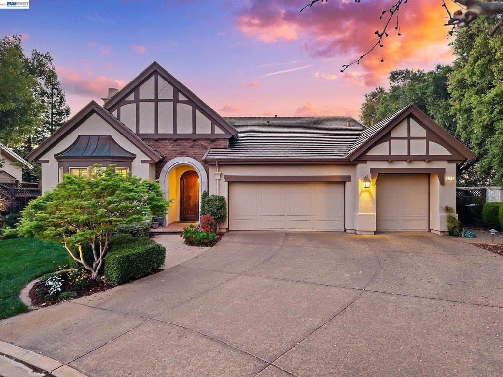 4 bedroom house for sale at 2270 Doccia Ct Pleasanton 94566 - $2,695,000