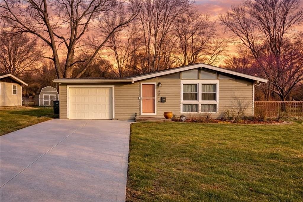 3 bedroom house for sale at 5819 N Euclid Ave Gladstone 64118 - $230,000