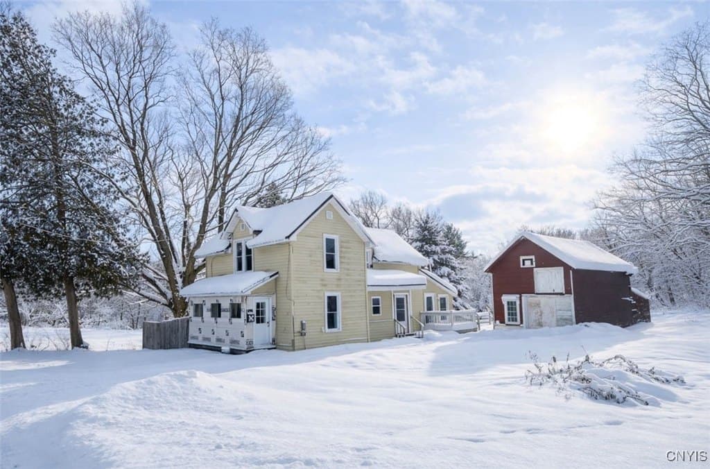 2 bedroom house for sale at 16 Rulison St Champion - $117,000