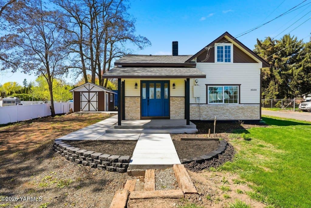 3 bedroom house for sale at 8500 Marion Ave Ahtanum - $340,000