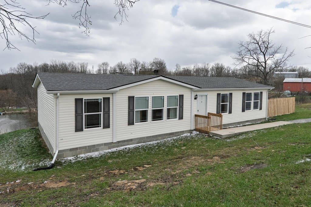 3 bedroom mobile home for sale at 178 Bethel Ln Butler - $240,000