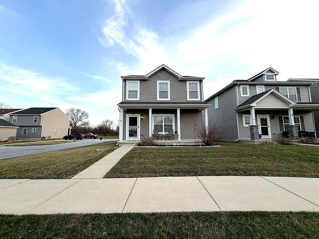 3 bedroom house for sale at 2482 W 127th Ln Crown Point 46307 - $344,900