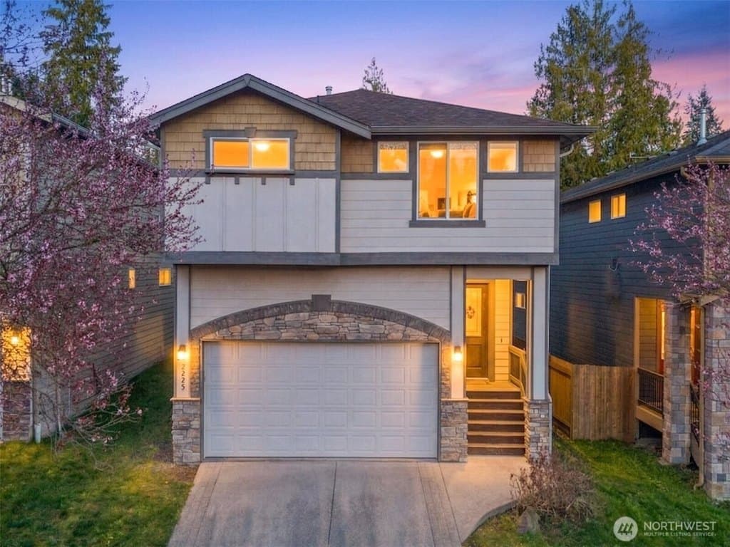 4 bedroom house for sale at 2225 107th Ave SE Lake Stevens 98258 - $675,000