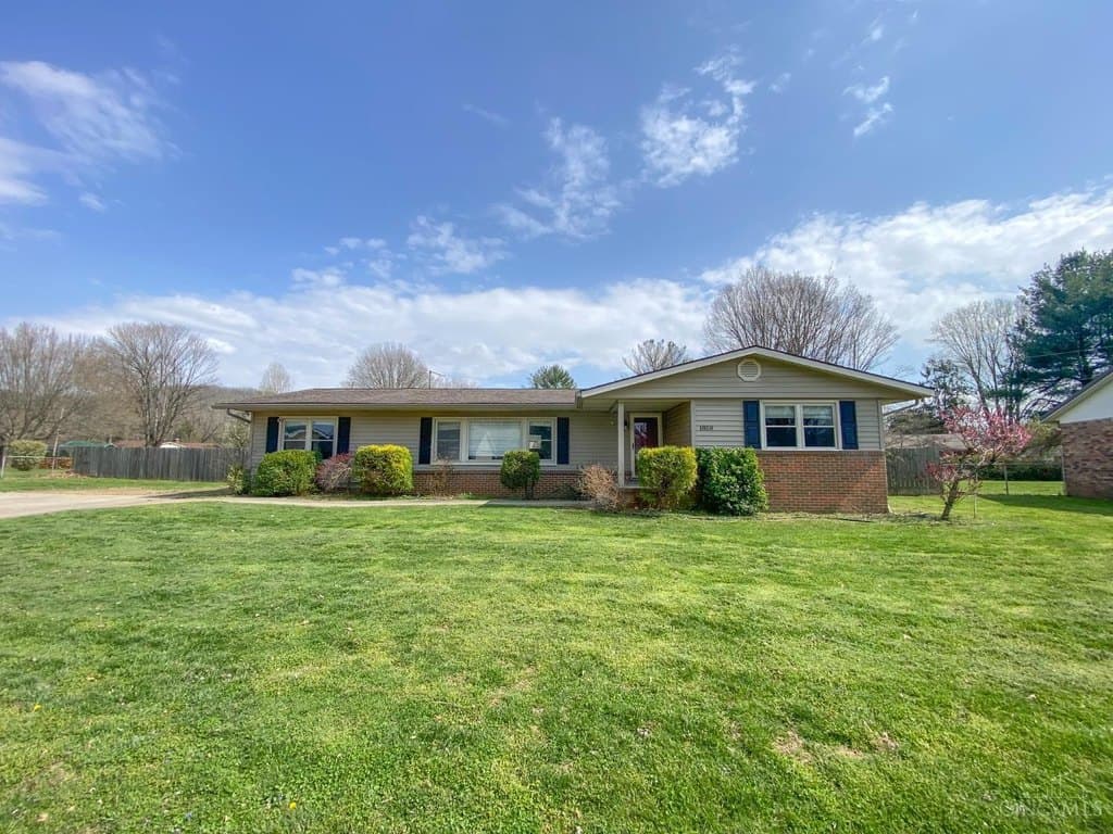 4 bedroom house for sale at 1858 Stivers Rd Aberdeen - $169,900